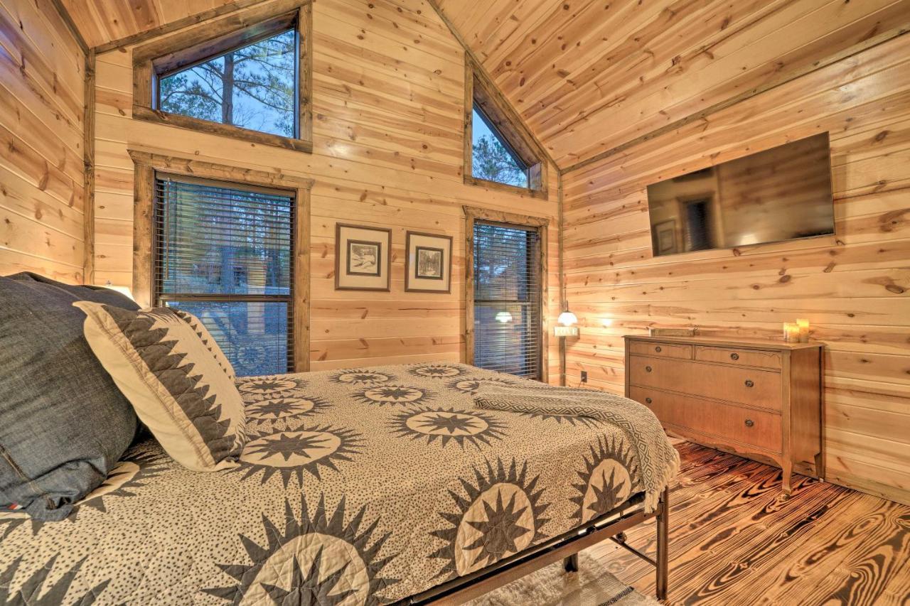 Broken Bow Cabin Deck With Hot Tub And Pool Table! Exterior photo