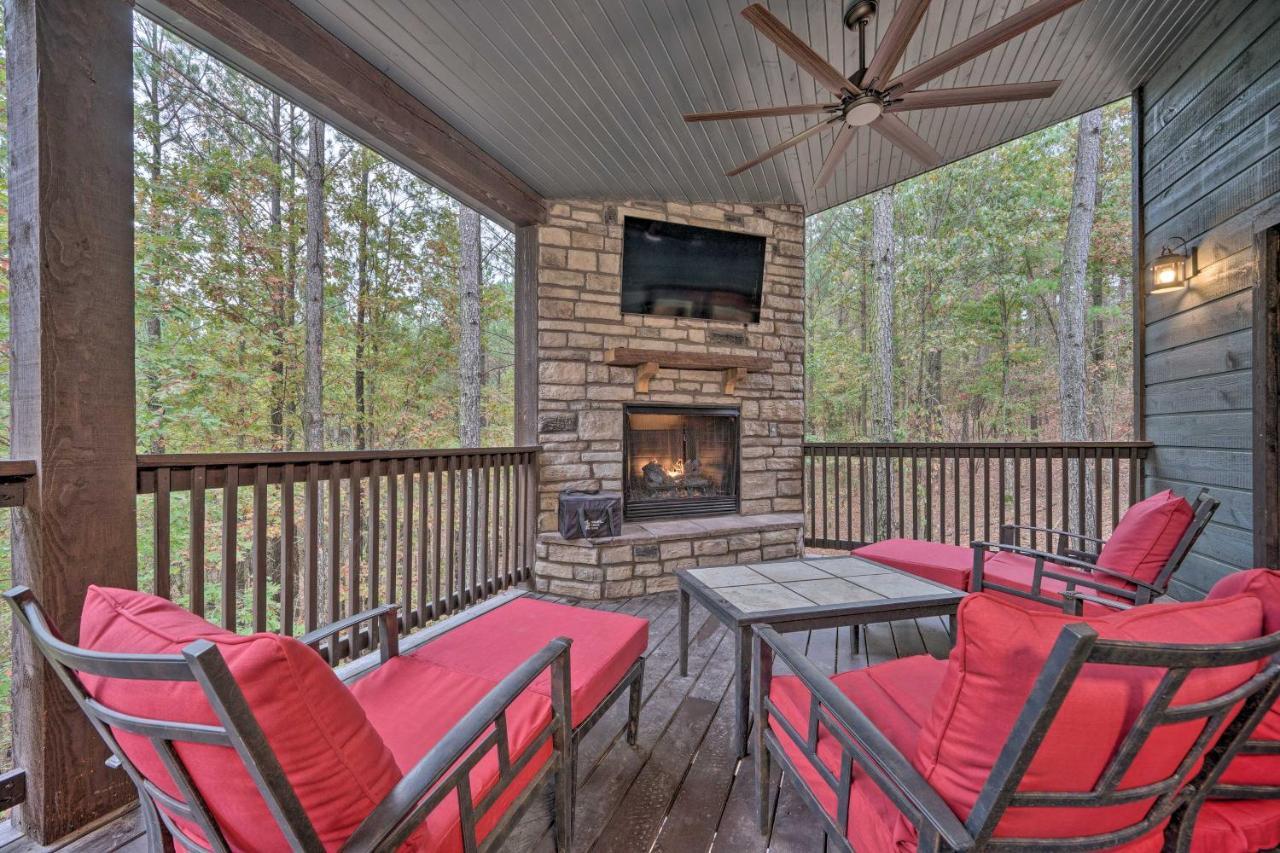 Broken Bow Cabin Deck With Hot Tub And Pool Table! Exterior photo