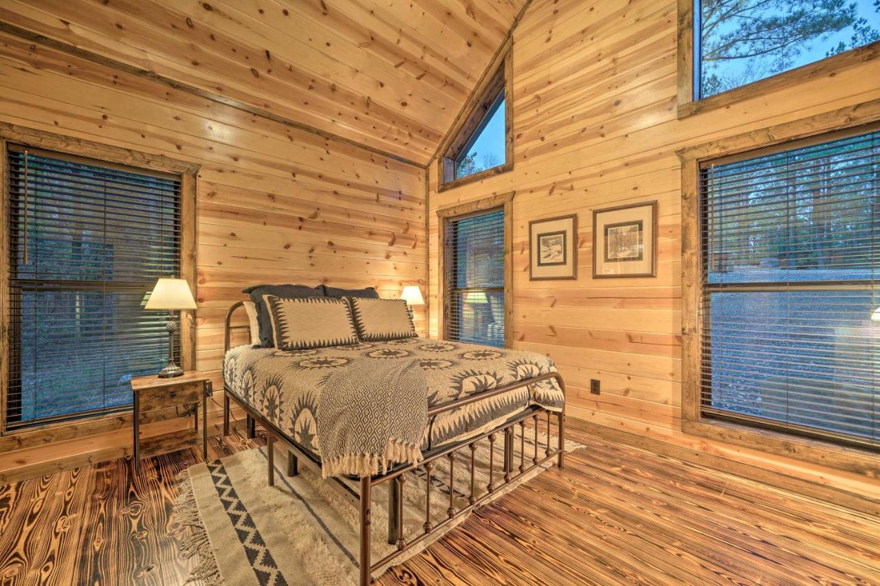 Broken Bow Cabin Deck With Hot Tub And Pool Table! Exterior photo