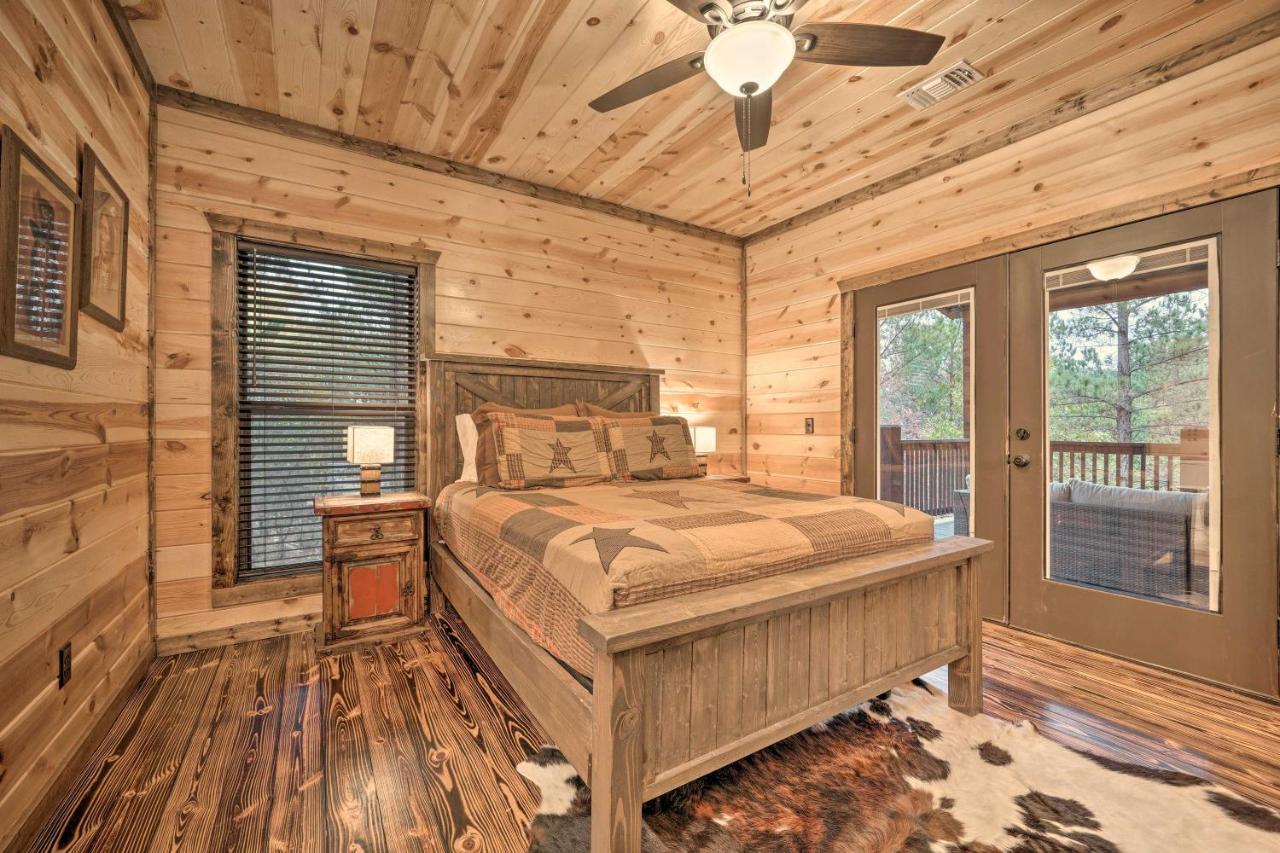 Broken Bow Cabin Deck With Hot Tub And Pool Table! Exterior photo